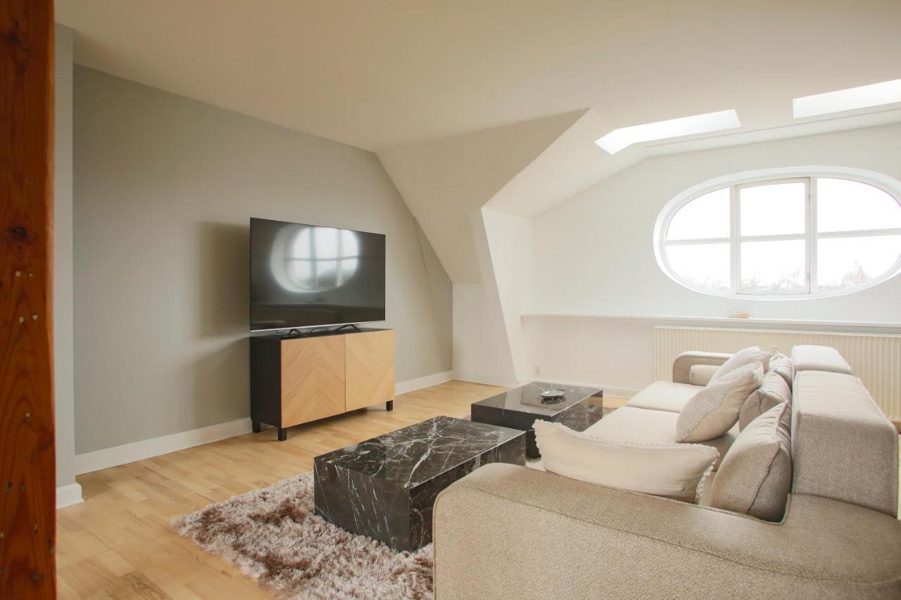 Unique 5 Bedroom W Exposed Beams In Lejlighed København