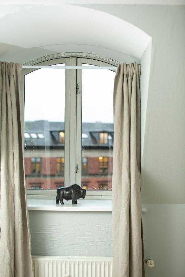 Unique 5 Bedroom W Exposed Beams In * København