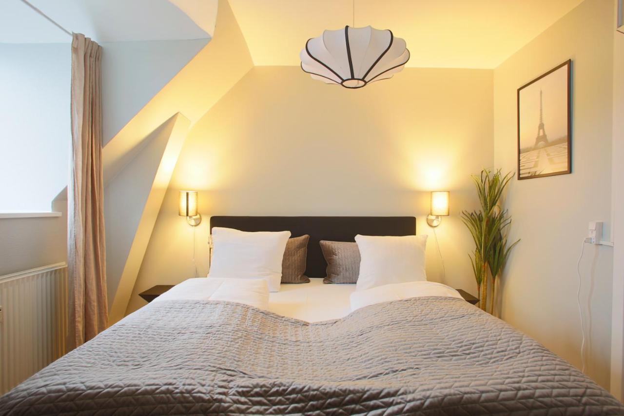 Unique 5 Bedroom W Exposed Beams In Leilighet